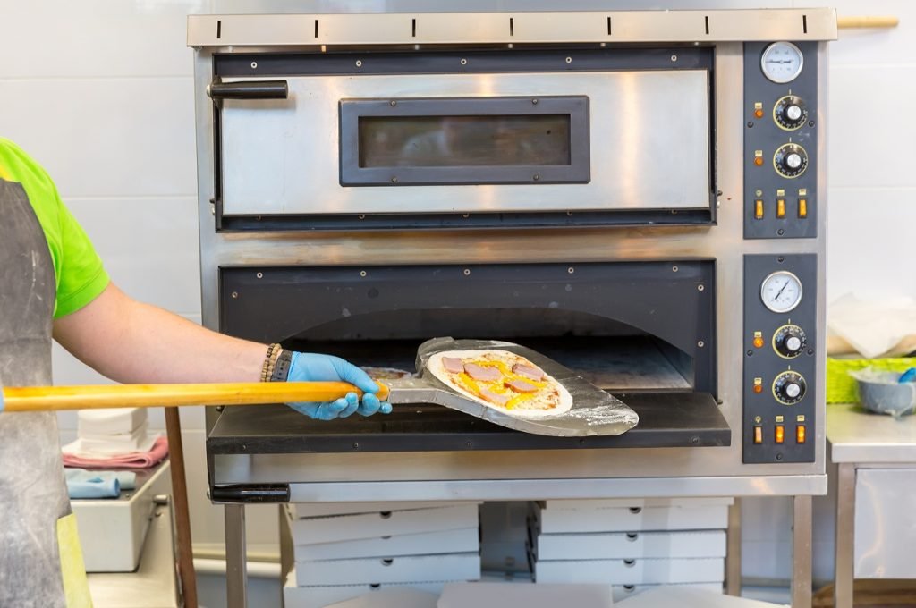 Importancia de Contar con Salseras y Pizzeras de Calidad